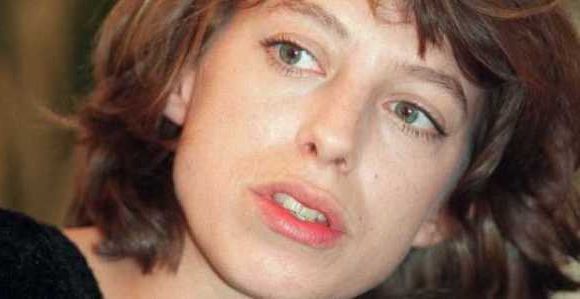 Qui était Kate Barry ? Retour sur la vie et l'oeuvre de la fille de Jane Birkin