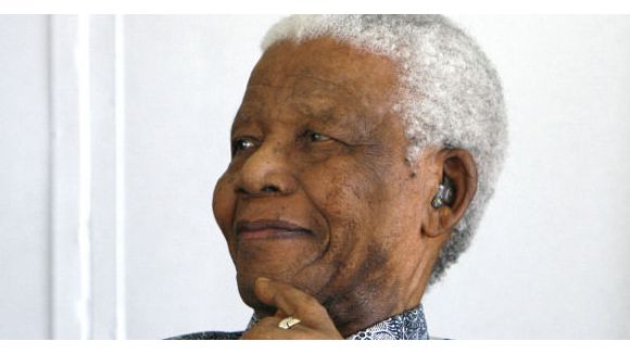 Mort de Mandela : Jay-Z lui dédie un hommage en chanson 