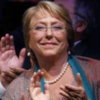 Michelle Bachelet réélue à la présidence du Chili : quelles sont les clés de sa politique ?