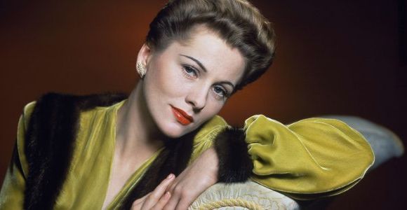 Joan Fontaine est décédée : 5 choses à savoir sur une ancienne reine d'Hollywood