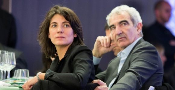 Estelle Denis enfin prête à épouser Raymond Domenech ?