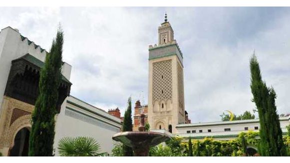 Grande Mosquée de Paris : "une idéologie qui veut que la femme reste à la place qu'on lui a assignée"