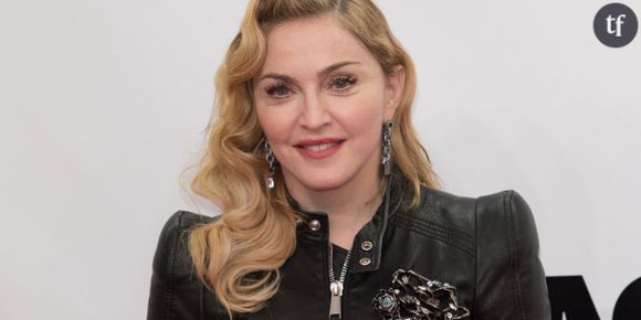 Madonna fan de son bang en forme de pénis