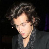 One Direction : Harry Styles ne se coupe jamais les cheveux