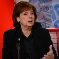 Hollande "moche et minable" : la gaffe de Michelle Cotta – vidéo