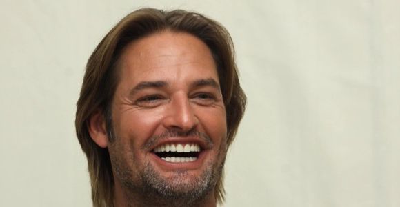 "Batman vs Superman" : Josh Holloway rejoint le casting ?