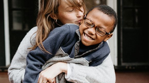 Journée des câlins : 3 bonnes raisons d’étreindre ses proches