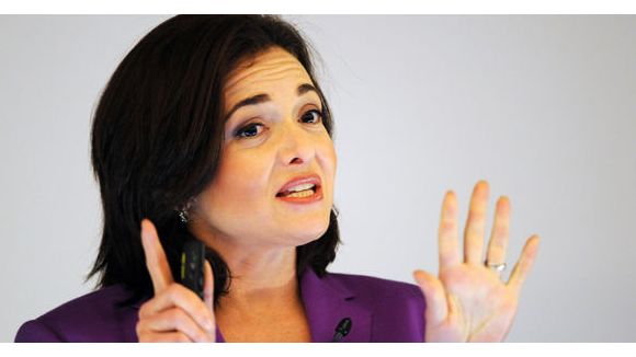 Sheryl Sandberg : 4 trucs qu'on aimerait piquer à la milliardaire numéro 2 de Facebook