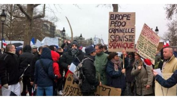 « Jour de Colère »: qui sont les manifestants anti-Hollande qui ont défilé ce dimanche à Paris ?