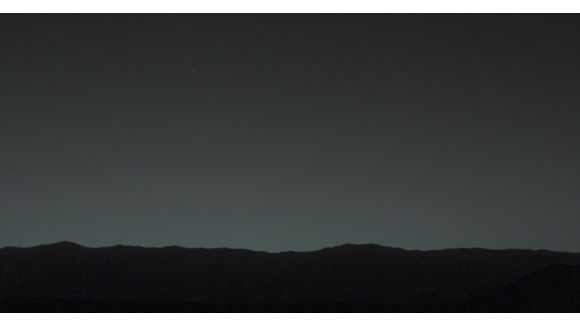 Curiosity prend la Terre et la Lune en photo depuis Mars
