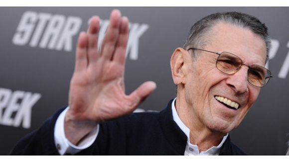 Leonard Nimoy : malade, Spock implore ses fans d'arrêter de fumer