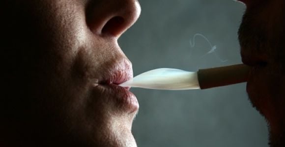 Les étudiantes fumeuses de joint sont deux fois plus nombreuses à avoir recours à l'IVG 