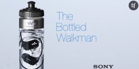 Le Walkman de Sony vendu dans une bouteille d'eau