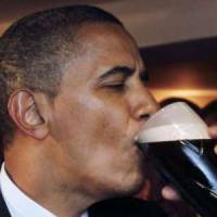 JO Sotchi 2014 : Barack Obama parie une caisse de bière sur le hockey et perd