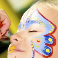 Maquillage pour enfant : les ingrédients dangereux à surveiller