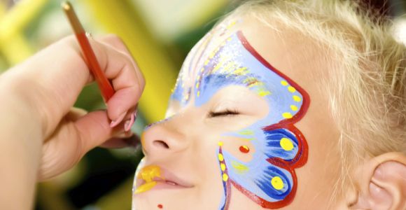 Maquillage pour enfant : les ingrédients dangereux à surveiller