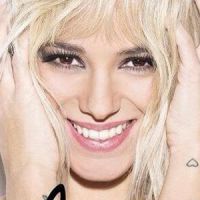 Blonde : Alizée se décolore les cheveux pour faire la promo de son nouveau single