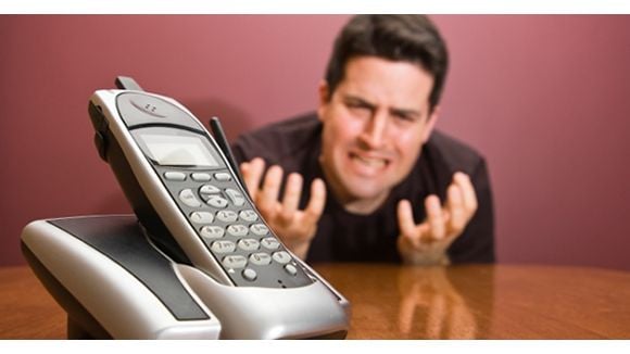 On perd une journée par an à tenter de contacter les services clients. Et les plus injoignables sont...