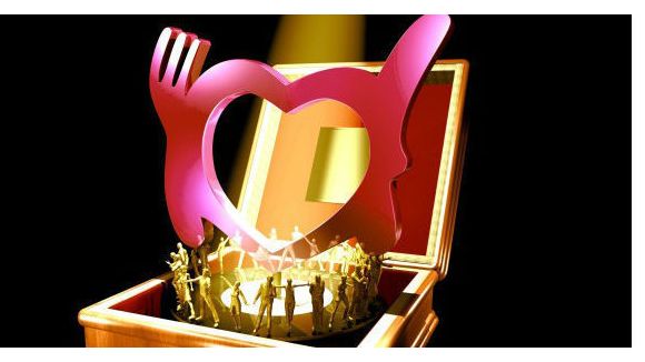 Enfoirés 2014 : Élina Dumont critique les artistes qui y participent 