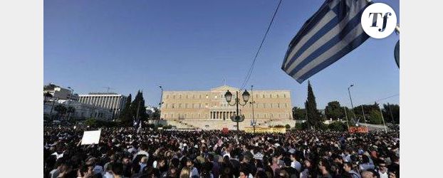 Grèce : la ville d'Athènes prise d'assaut par des milliers de manifestants 