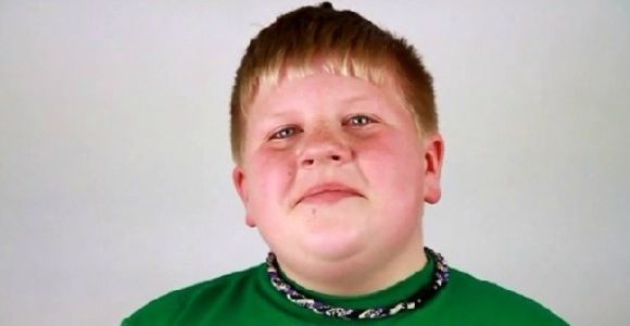 Il va devenir grand frère : la réaction géniale de ce petit garçon en vidéo