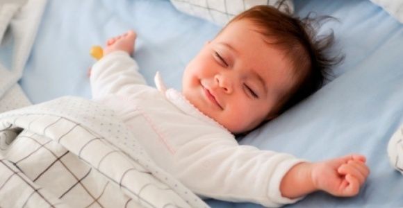 Heure d'été : 3 conseils pour aider votre bébé à se re-caler sur le changement d'heure