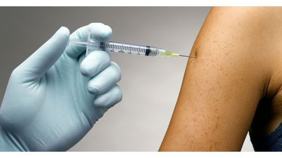 Gardasil : le vaccin contre le col de l'utérus inefficace et trop cher ? 