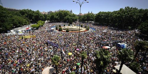 Espagne : les « indignés » dans la rue contre la crise et le chômage