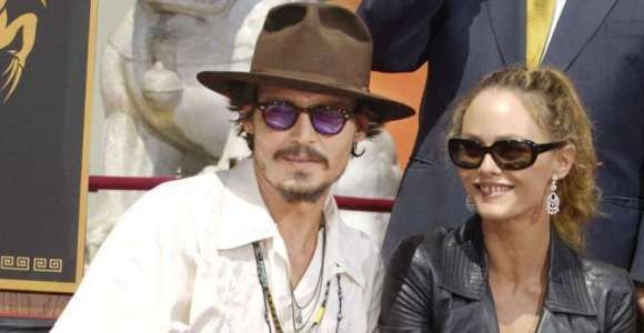 Johnny Depp s'entend parfaitement bien avec Vanessa Paradis