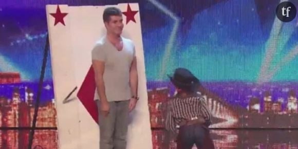 Britain's Got Talent : Simon Conwell n'a pas froid aux yeux face au lanceur de couteaux