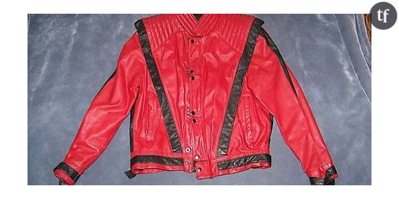 Michael Jackson : 1.8 millions de dollars pour le blouson rouge de « Thriller »