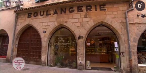 Meilleure boulangerie de France: un chat se prend une porte en verre entre deux plans - vidéo