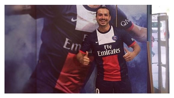 Maxime Musqua : look sexy, nouvelle coupe de cheveux et inspiration Zlatan