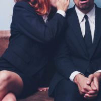 Sexe au travail : le top 3 des professions les plus infidèles