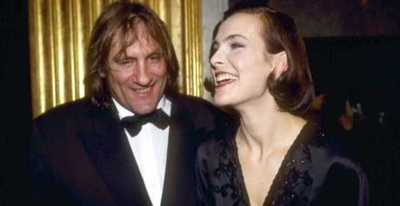 Carole Bouquet est triste que l'on critique Gérard Depardieu