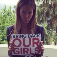 Nabilla soutient le mouvement Bring Back Our Girls