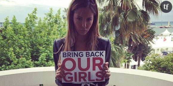 Nabilla soutient le mouvement Bring Back Our Girls