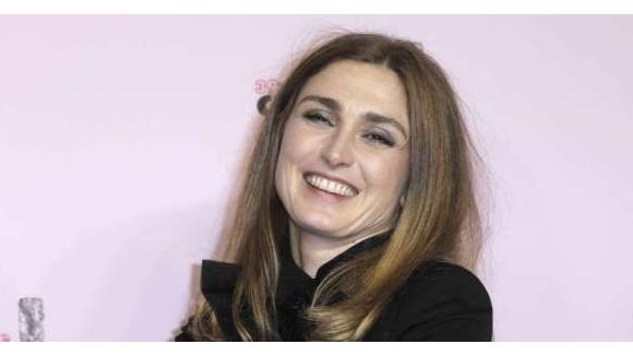 Julie Gayet a des doutes sur sa carrière d'actrice