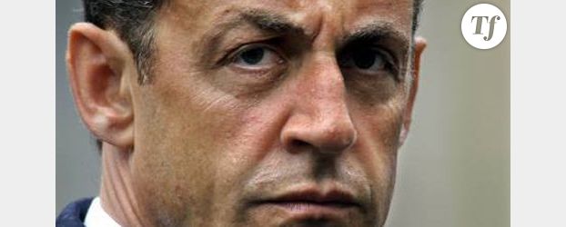 Sarkozy agressé et tiré par le col de sa veste à Brax : la vidéo 