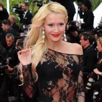Cannes 2014 : Tatiana-Laurens (Secret Story) presque nue sur le tapis rouge