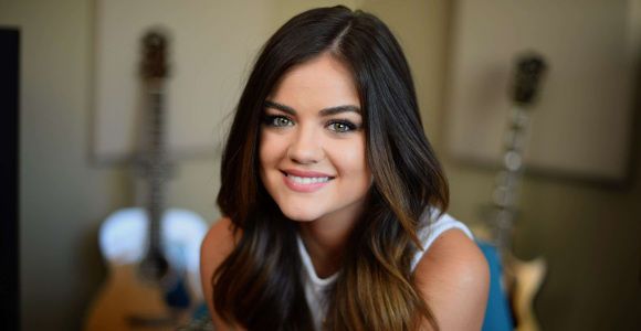 Pretty Little Liars : Lucy Hale présente son 1er album
