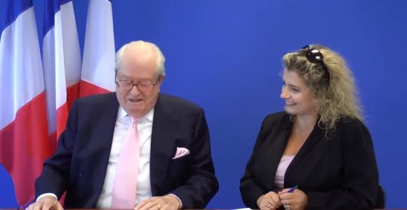 FN: Le Pen dérape avec “la fournée”, Louis Aliot dénonce une sortie “stupide” et "consternante"