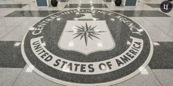 CIA : ouverture de comptes Twitter et Facebook officiels