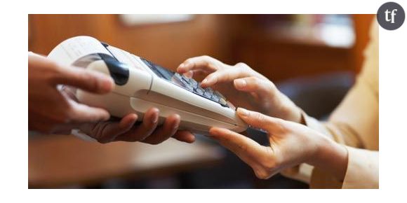 Banques : payer par carte coûtera moins cher