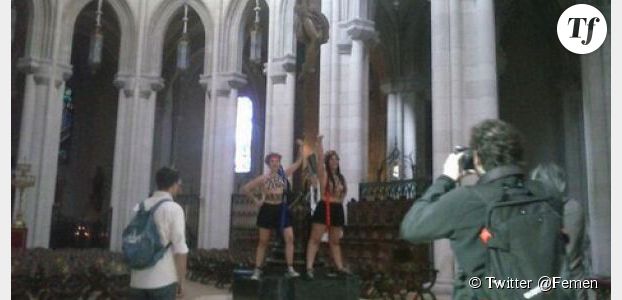Deux Femen s’enchaînent dans une cathédrale  pour réclamer le droit à l’avortement