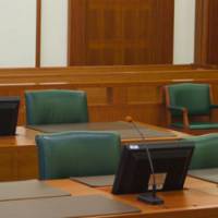 Jurés populaires et justice des mineurs : le PS saisit le Conseil constitutionnel