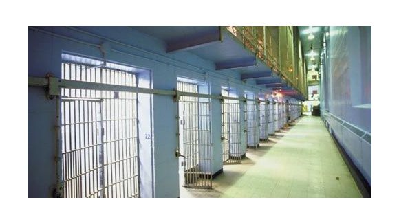 Vers un plus grand accès des détenus à l'informatique ?