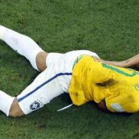 Coupe du monde Brésil : revoir la blessure de Neymar en vidéo