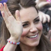 Rainbow Loom : Kate Middleton et son bracelet en élastiques