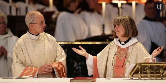 Angleterre : l'Église anglicane dit oui à l'ordination des femmes évêques